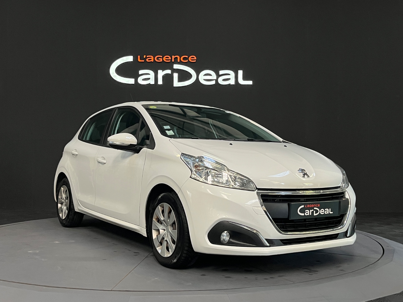 Photo véhicule PEUGEOT 208