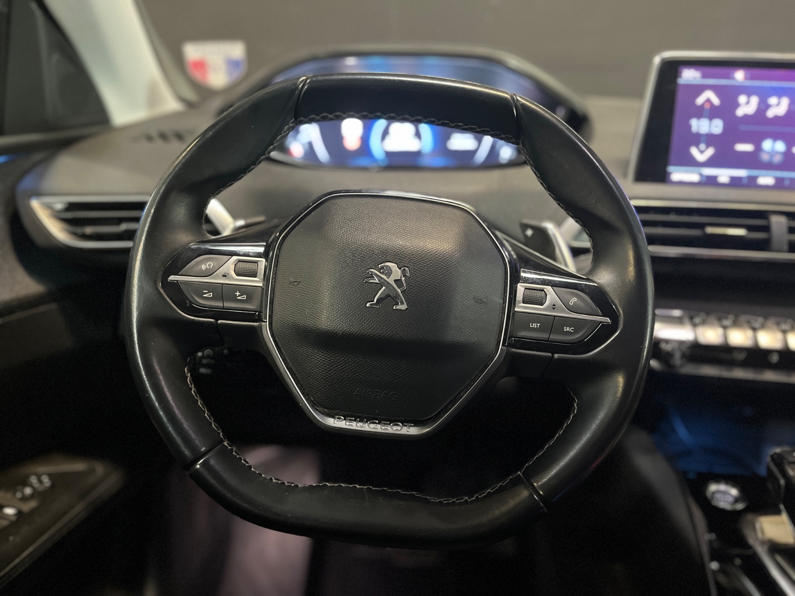 Photo véhicule PEUGEOT 3008