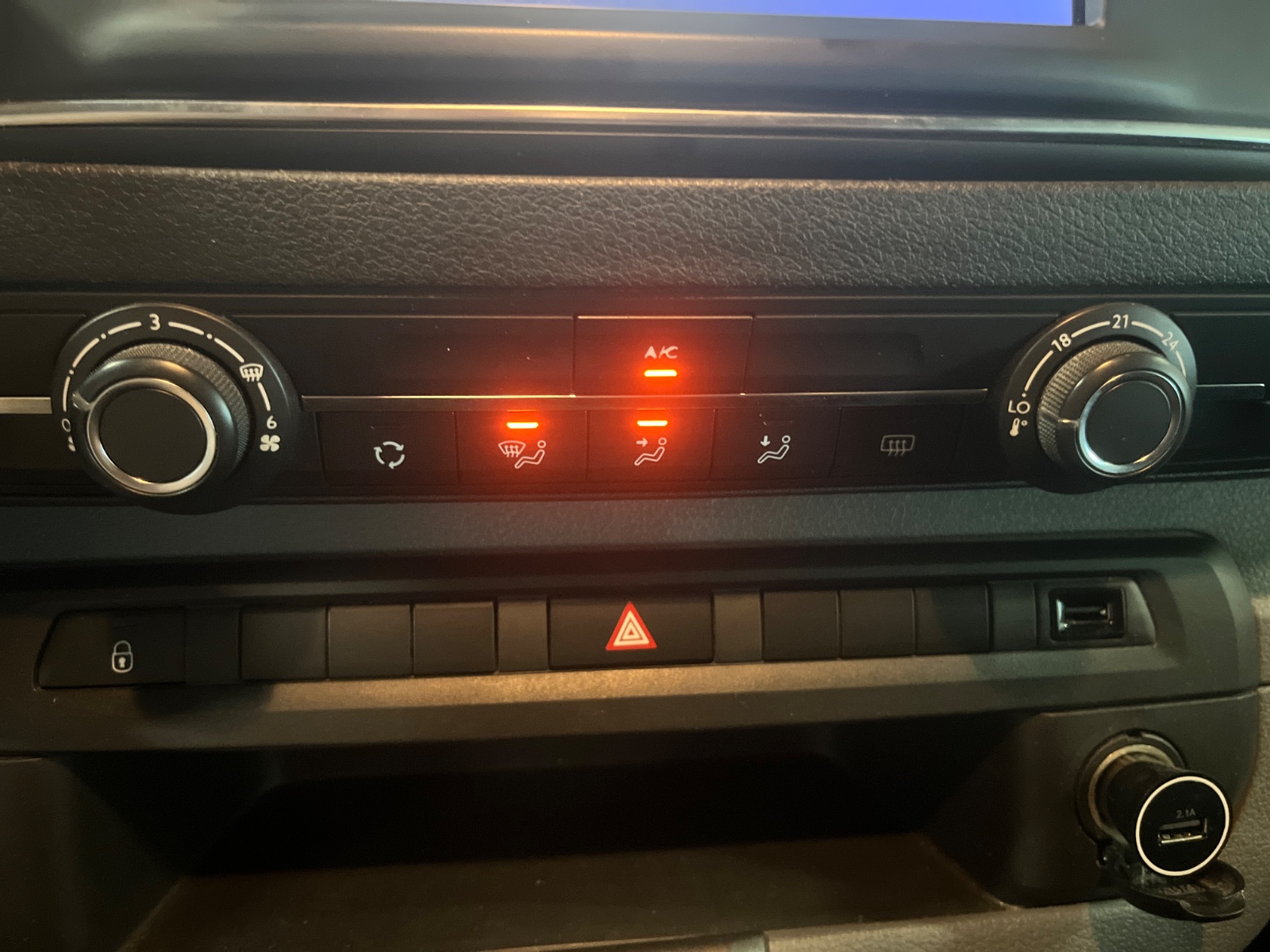 Photo véhicule OPEL VIVARO FOURGON