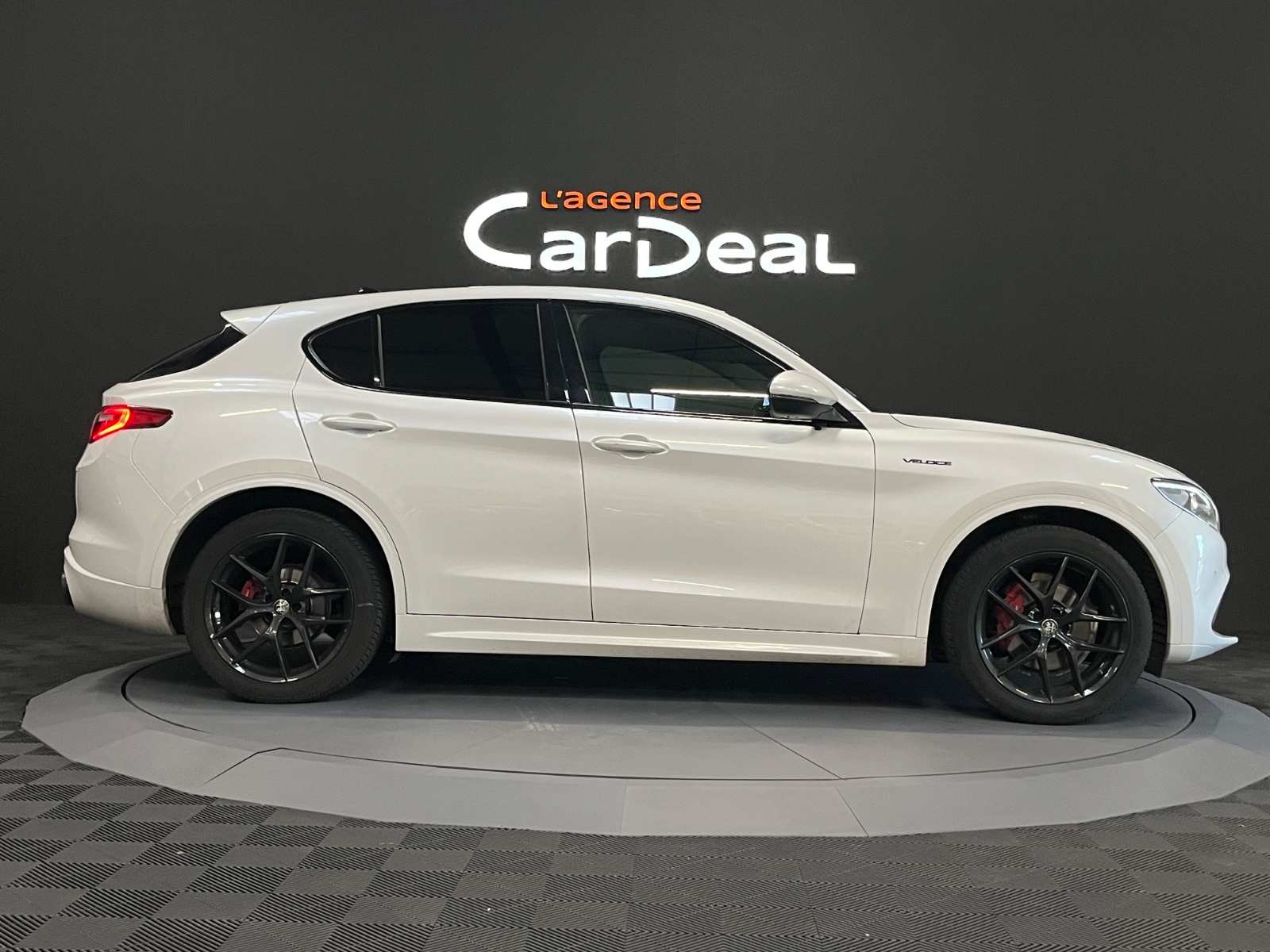 Photo véhicule ALFA ROMEO STELVIO MY20