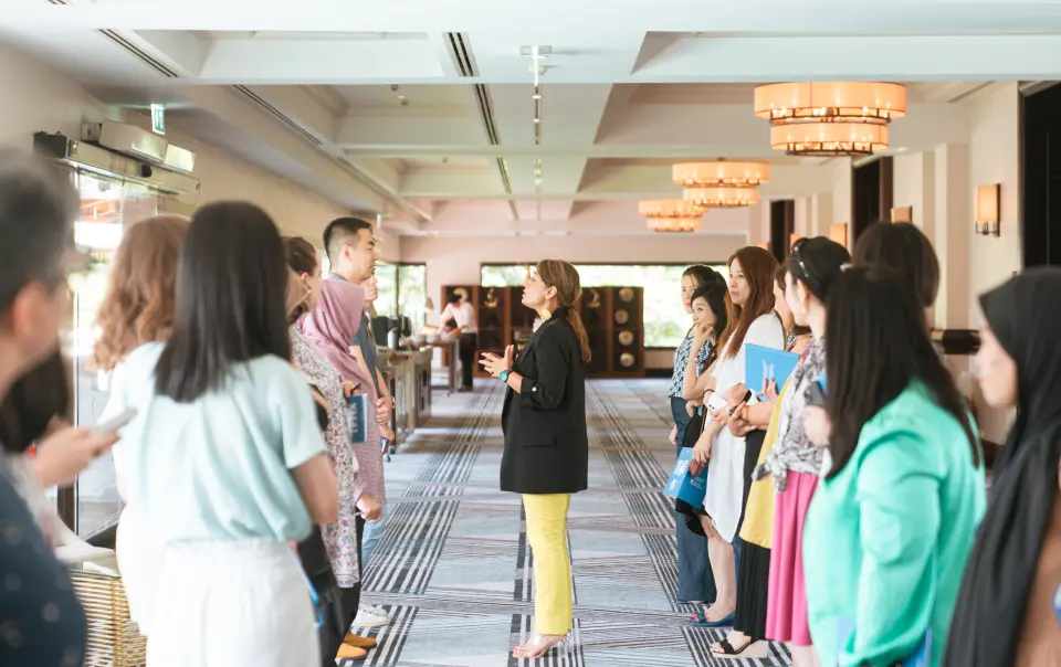 Speaking Topic Image