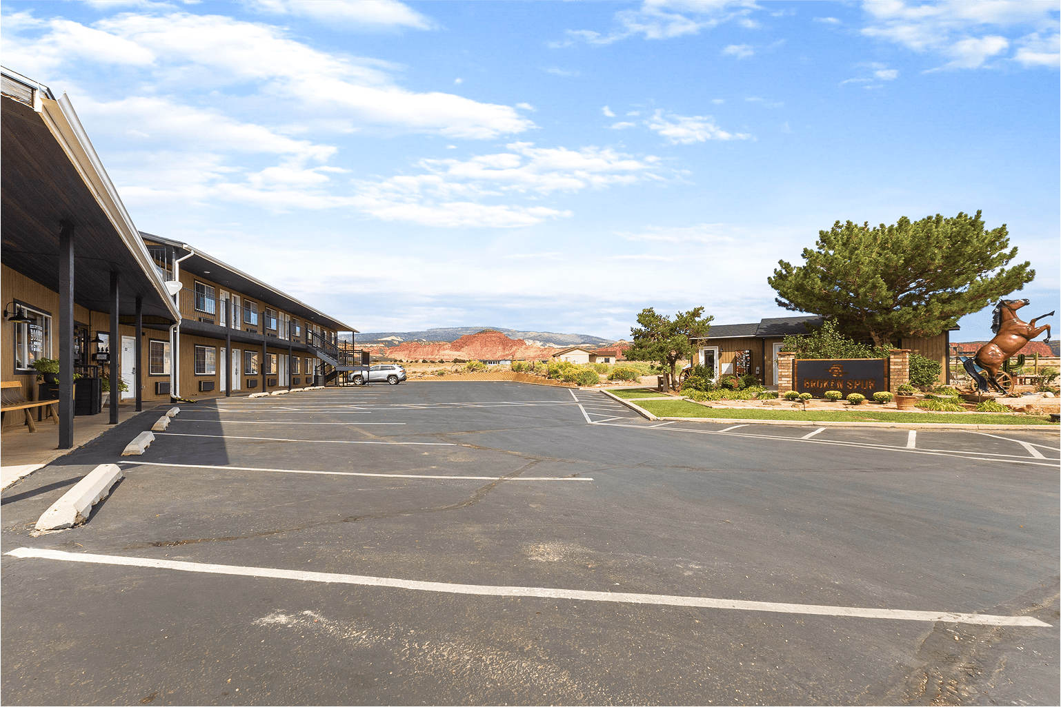 Broken Spur Inn & Steakhouse exterior in Torrey Utah near Capitol Reef National Park