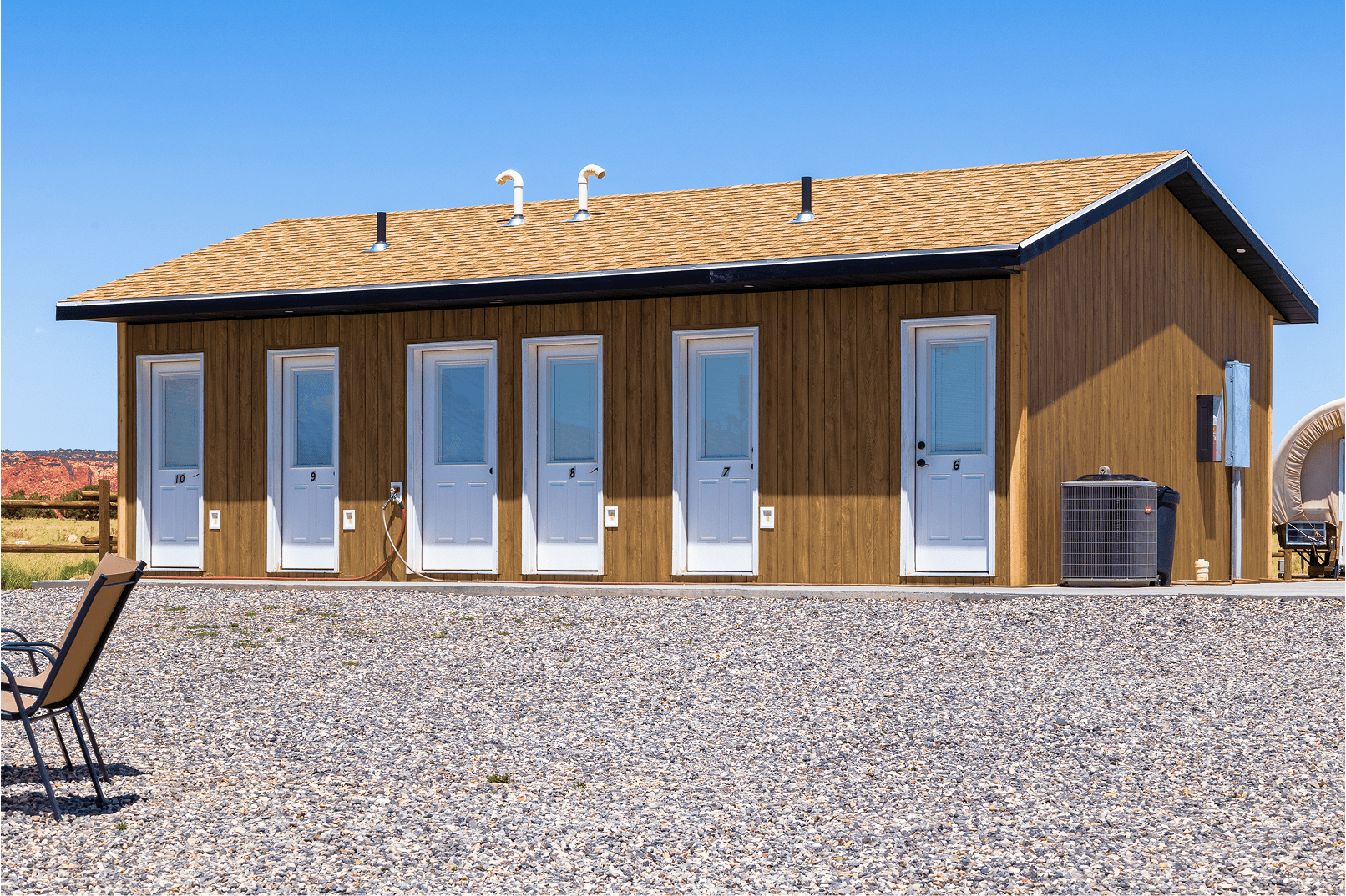 Guest bathhouse for wagon lodging in Torrey Utah at Broken Spur Inn & Steakhouse