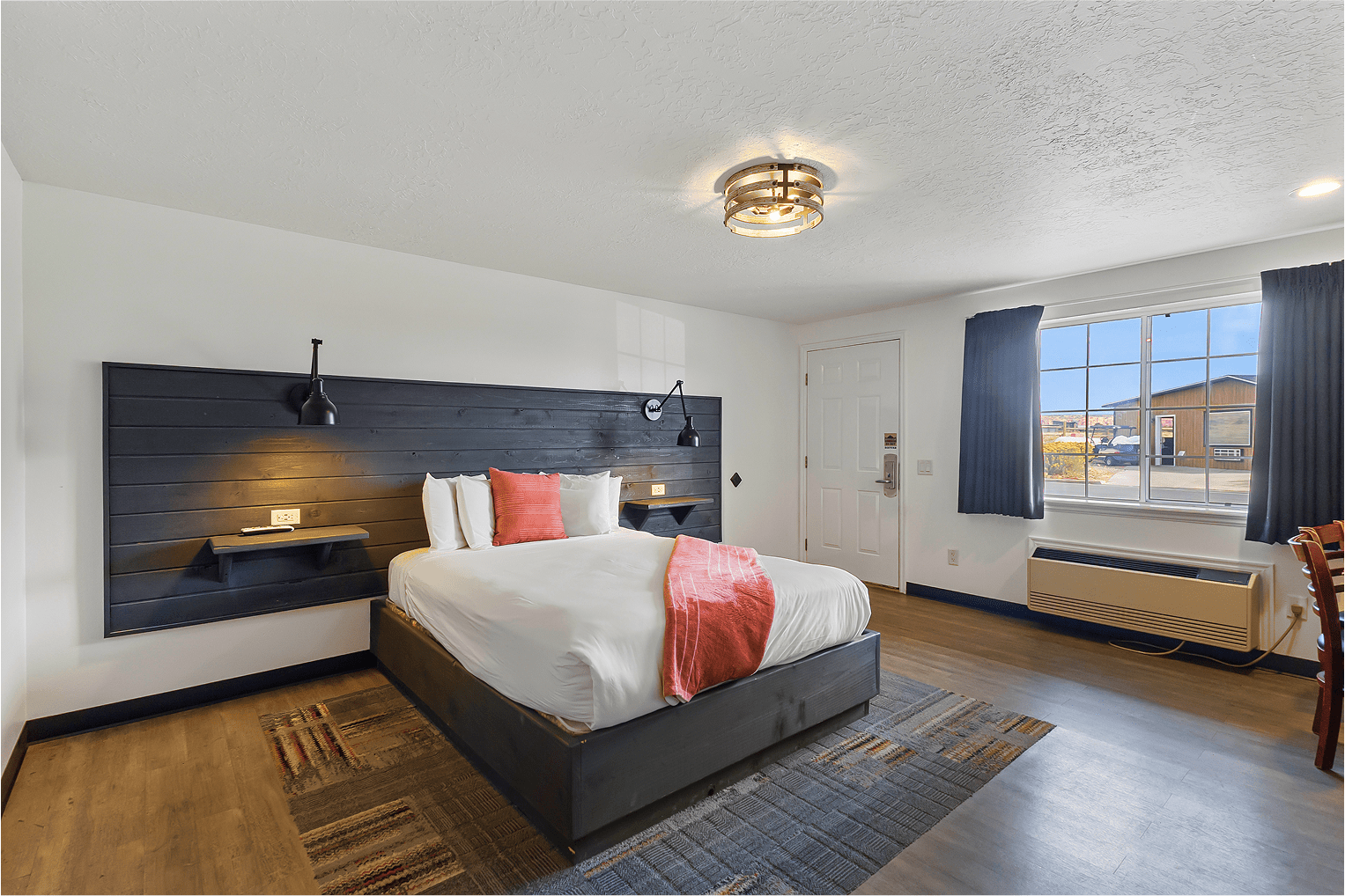 King room at Broken Spur Inn & Steakhouse near Capitol Reef