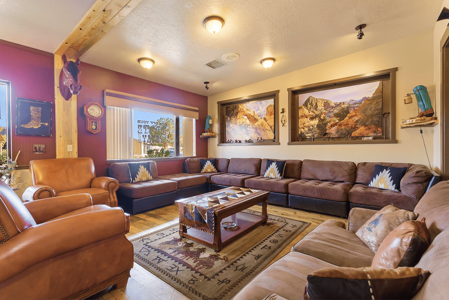 Lobby seating area at Broken Spur Inn—welcoming Capitol Reef lodging in Torrey, Utah.