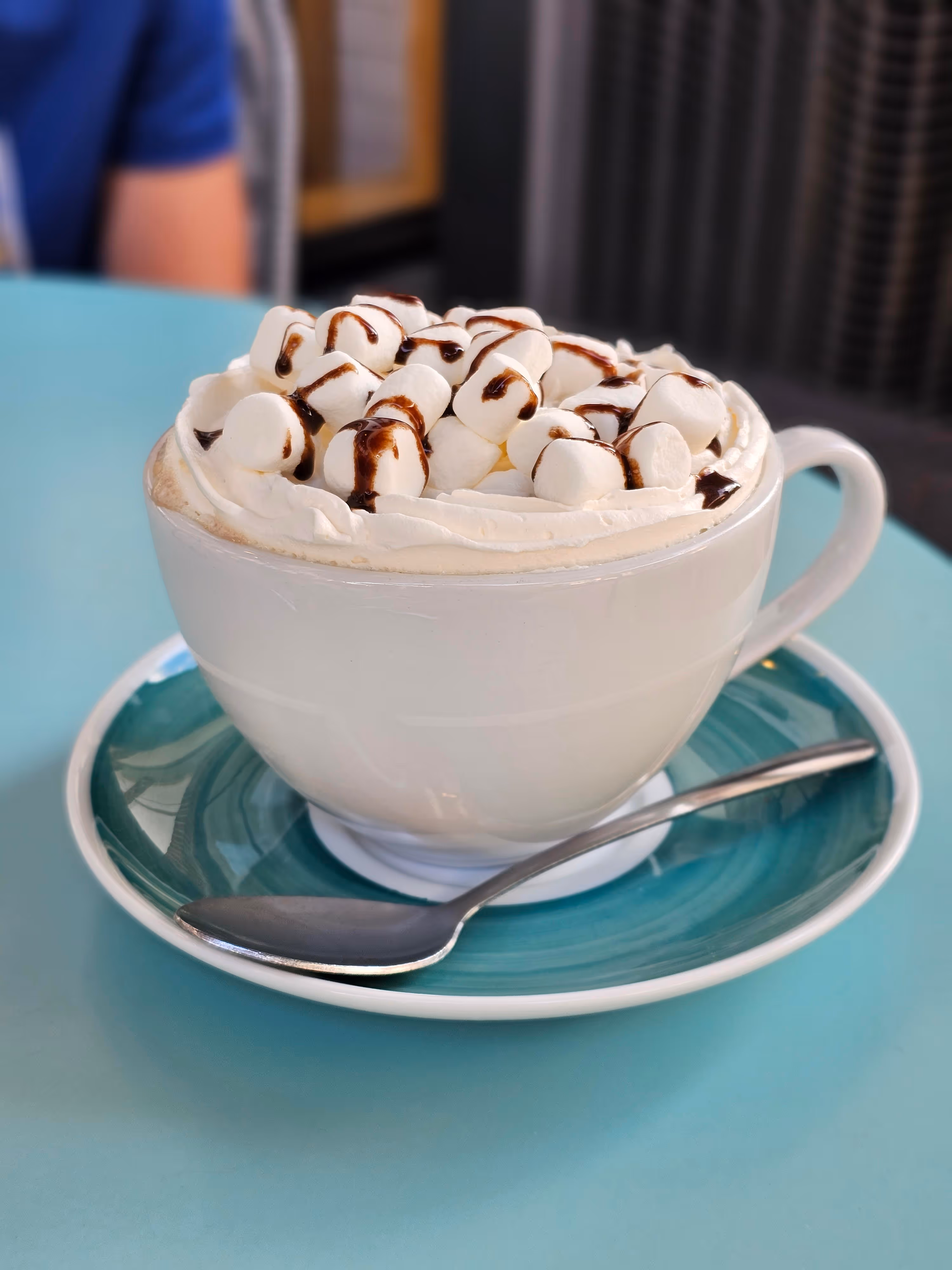 Settle into a relaxed, 2-hour watercolor class focused on painting warmth, softness, and everyday comfort. 