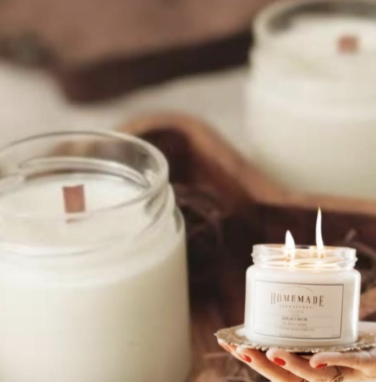 Come for an evening of pouring your own candle or wax melts and enjoy some snackies and drinks.