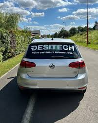 [interface] image of a digital education platform interface