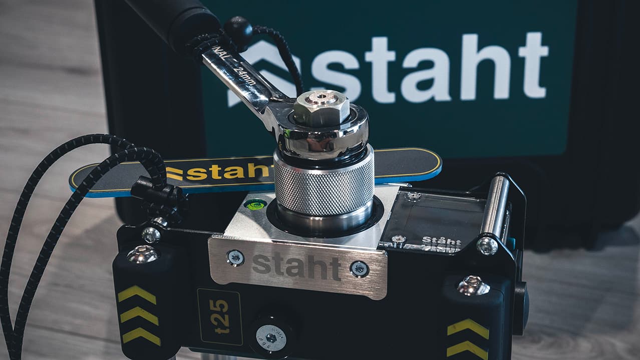 staht-official-partner-eastav
