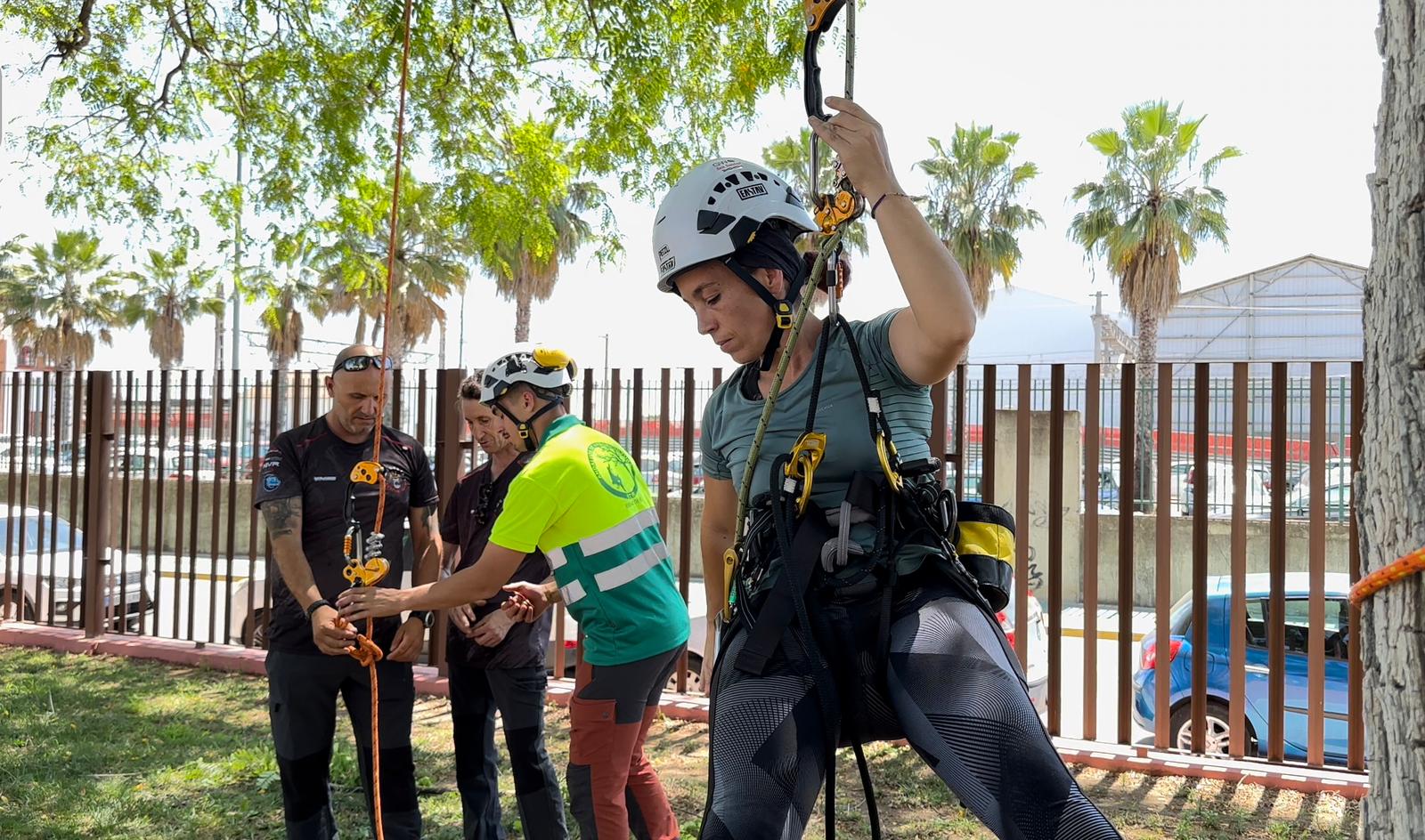 alta presencia de mujeres en tree care tour eastav Hacienda Santa Cruz, en la localidad de La Rinconada, Sevilla