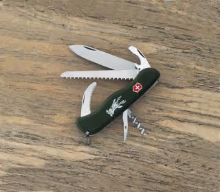 VICTORINOX | Equipos certificados para trabajos en altura - EASTAV