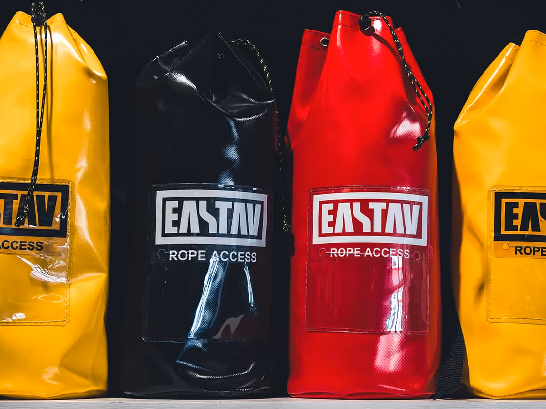 EASTAV | Equipos certificados para trabajos en altura - EASTAV