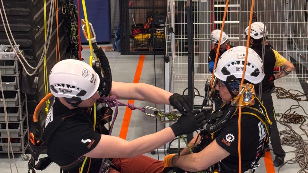 EASTAV, centro de formación en Sevilla. Cursos IRATA y GWO en España.