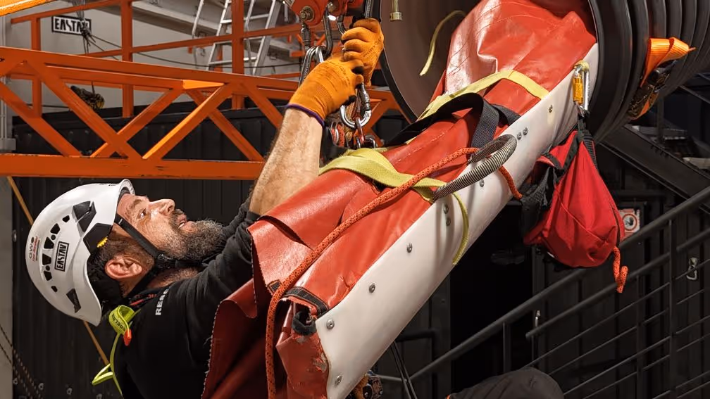 Curso de Rescate Industrial ISO 22846-1/2 en Andalucía: Formación que supera los estándares en EASTAV