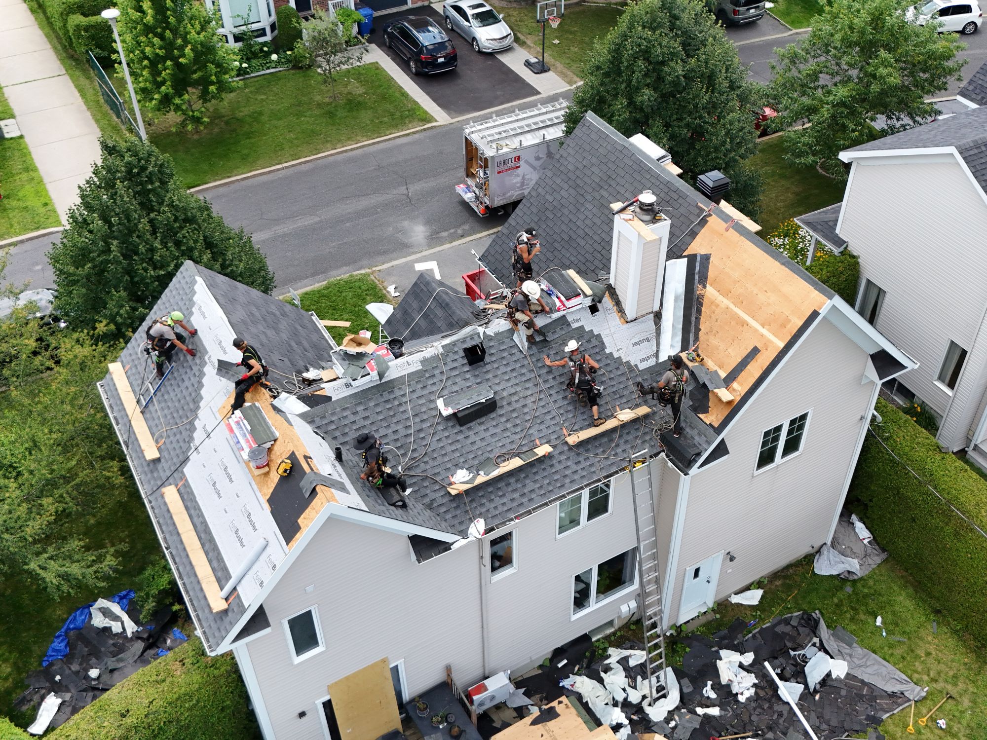 Remplacement de toiture de bardeau sur une maison