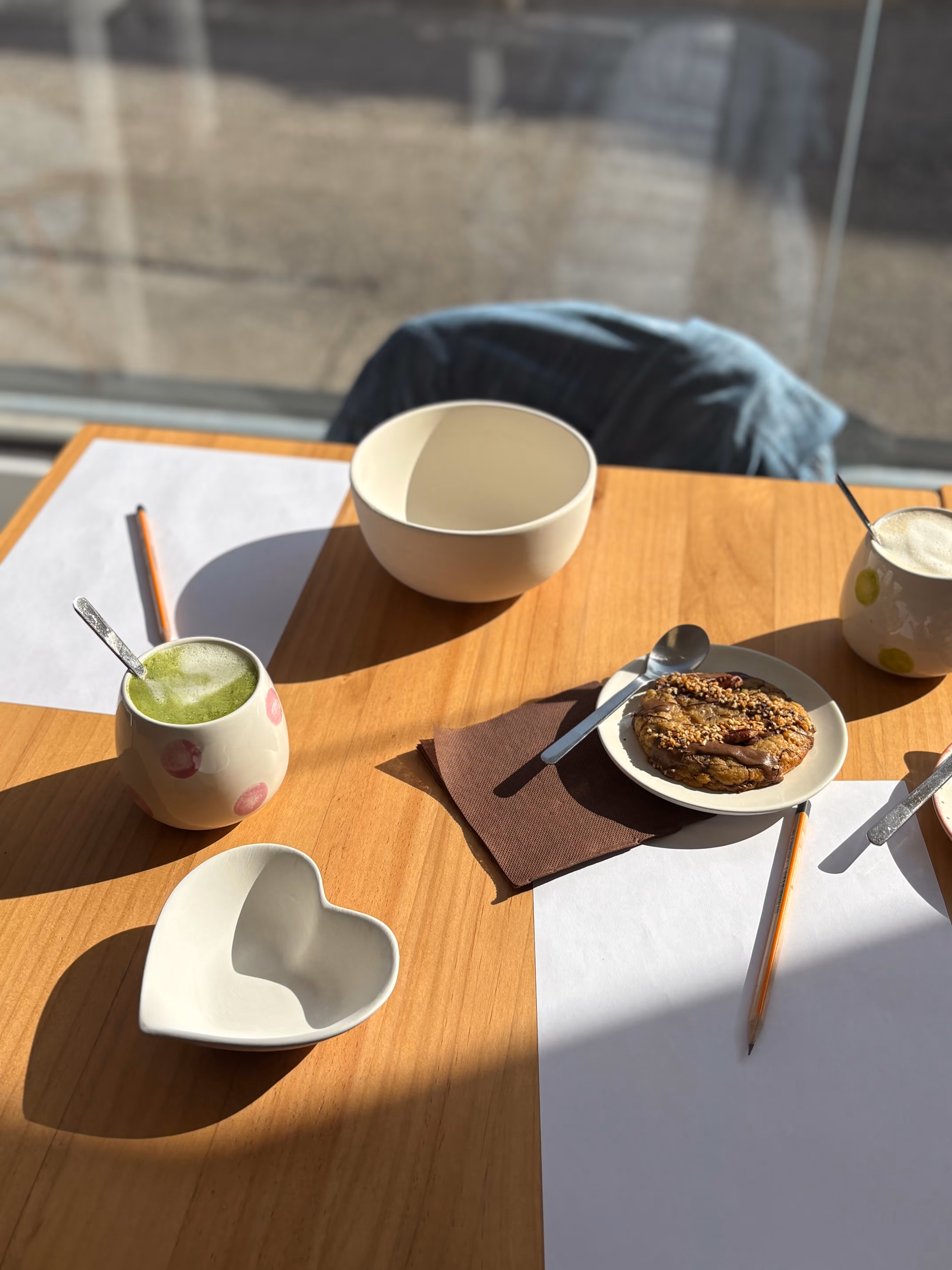 Palette & Tartelette - cafe ceramique Nice - atelier peinture sur céramique