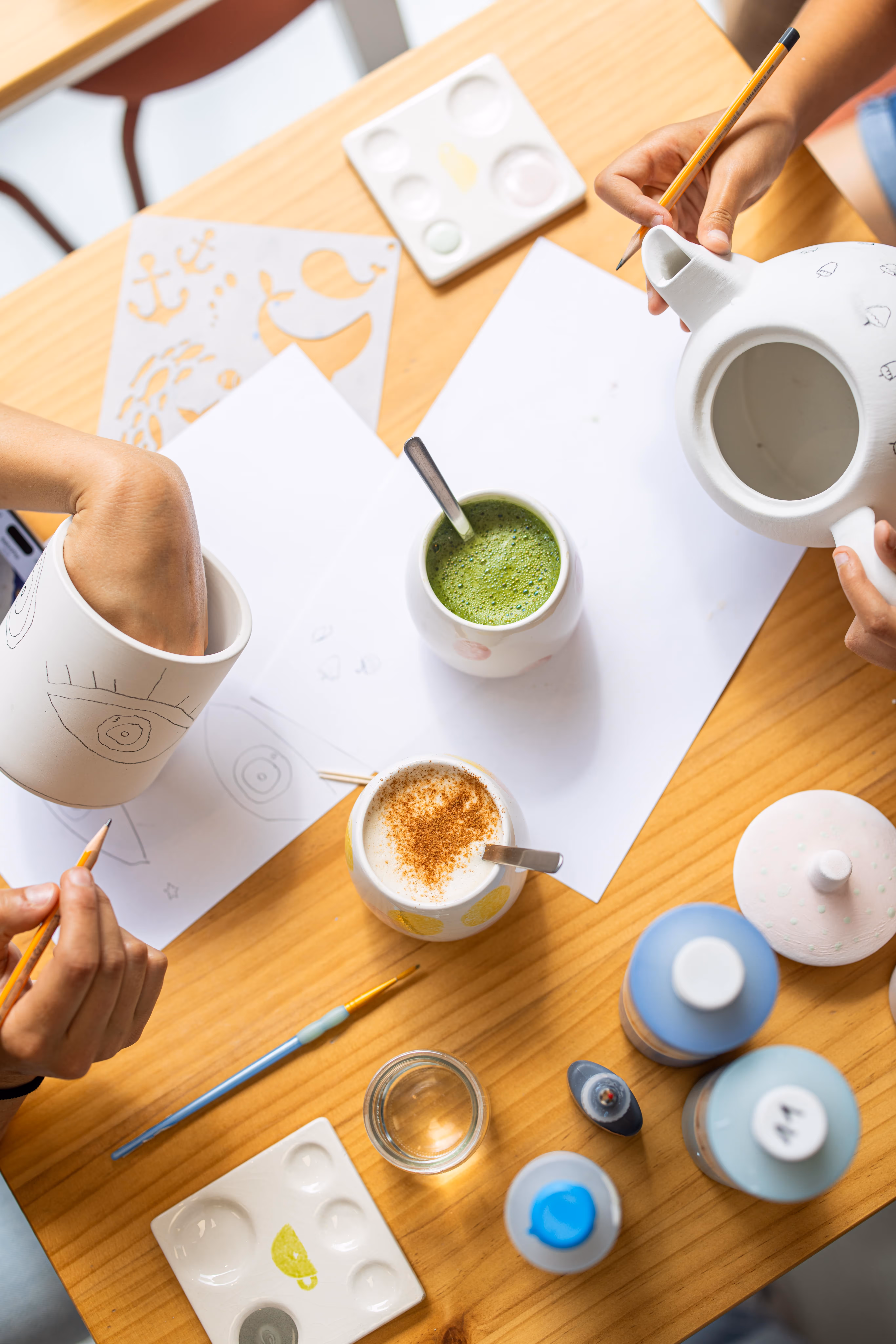 Palette & Tartelette - café céramique à Nice - activité peinture et snack