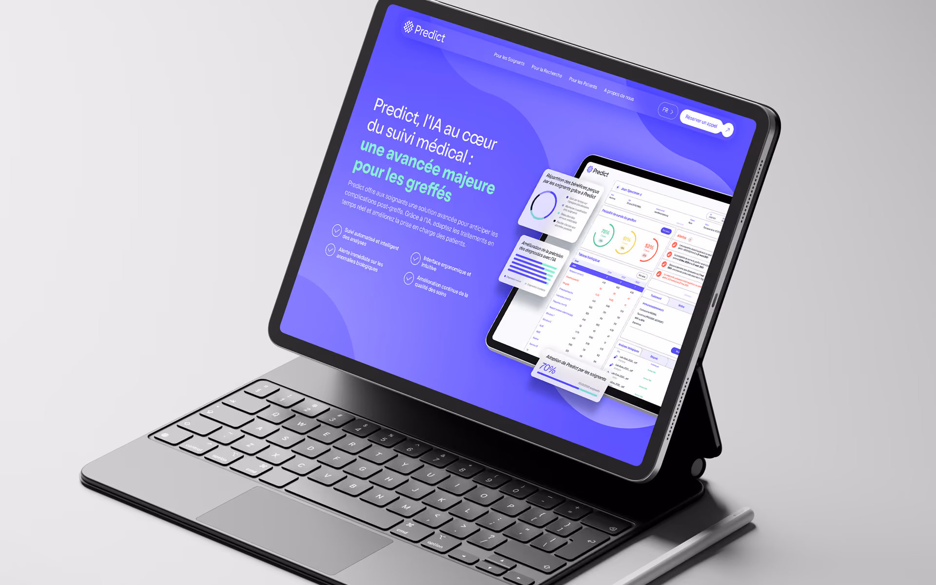 Tablette avec ecran du site internet Predict
