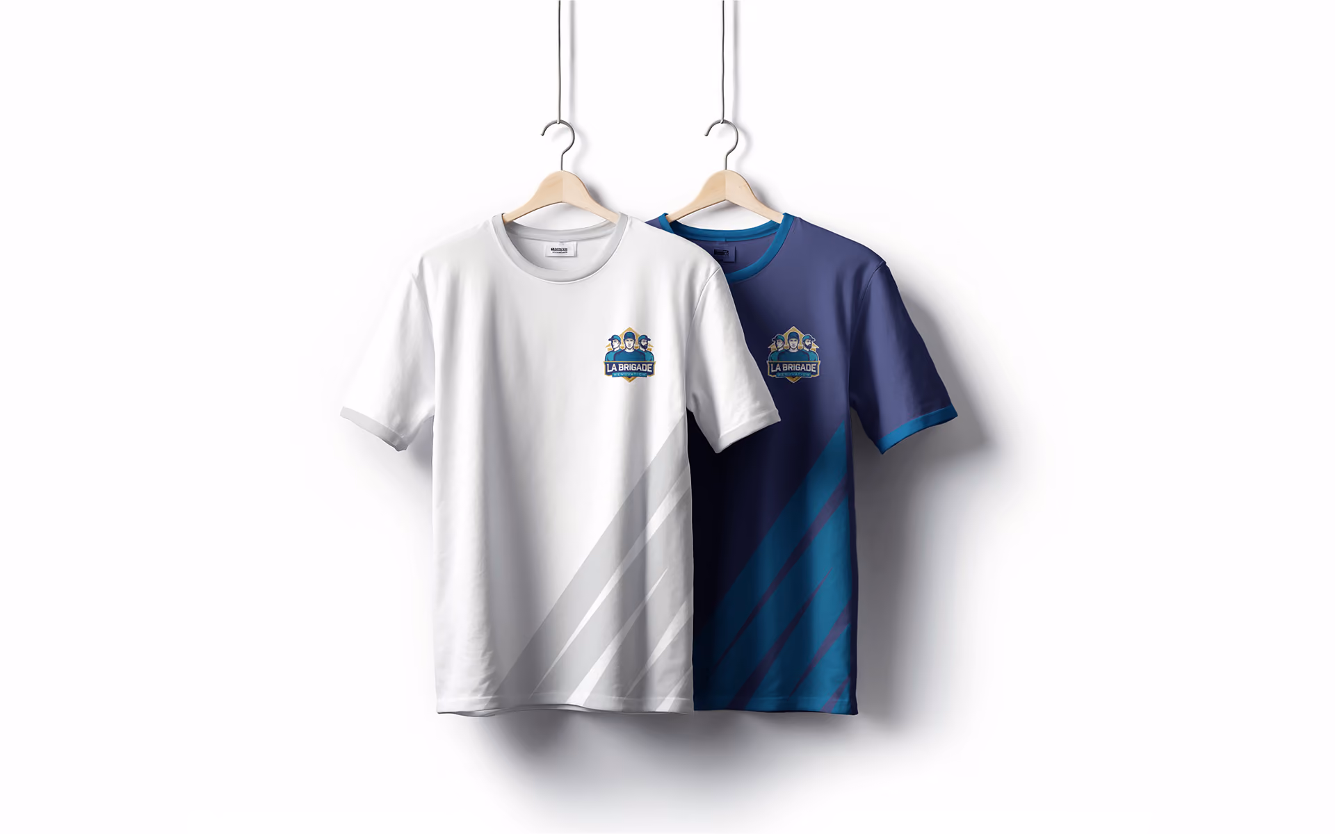 T-shirts de La Brigade Renovation, spécialiste de la rénovation résidentielle à La Rochelle.