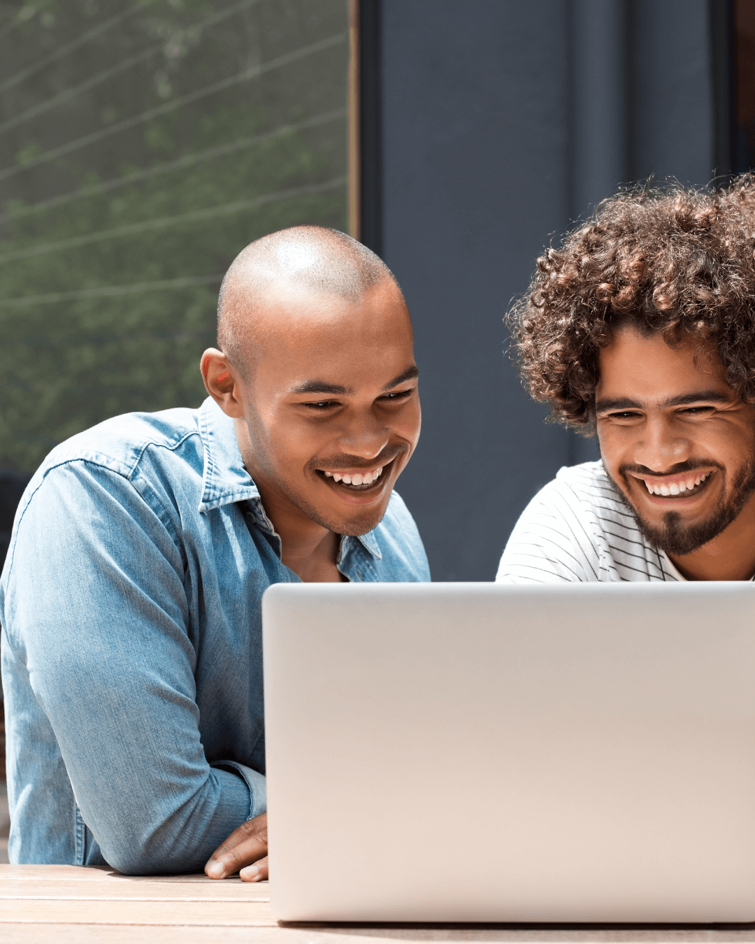 The Surprising Power of Workplace Friendships: A Game-Changer for Performance and Well-Being