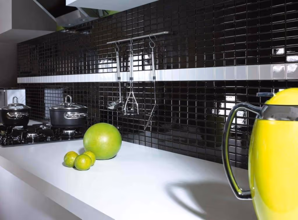 arrangement-kitchen-with-mosaic-over-the-top-altea-albir-ceramic-majestic-tiles