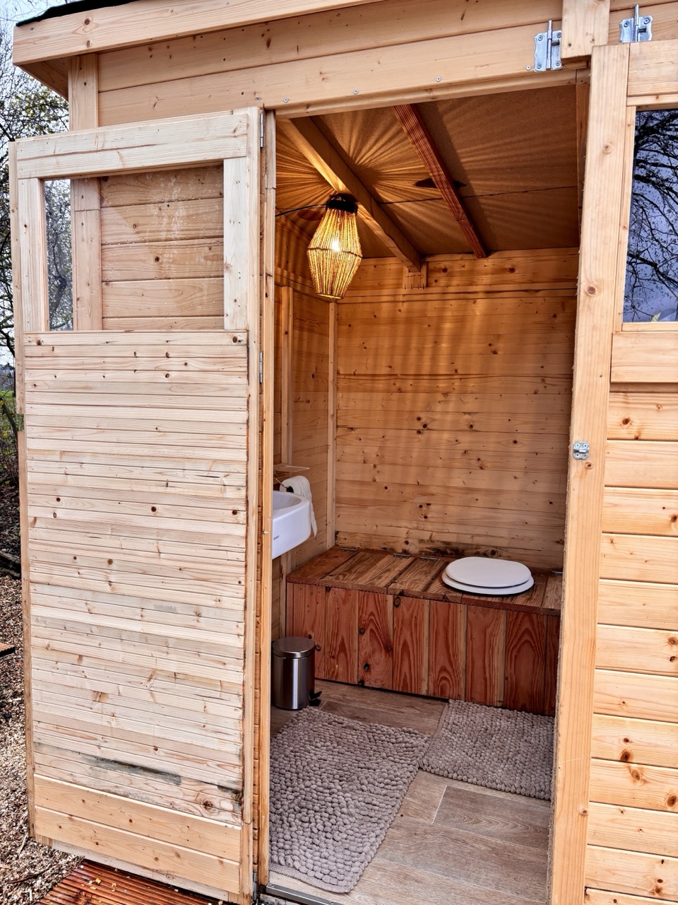 image of an exotic destination landscape (for a travel tech)