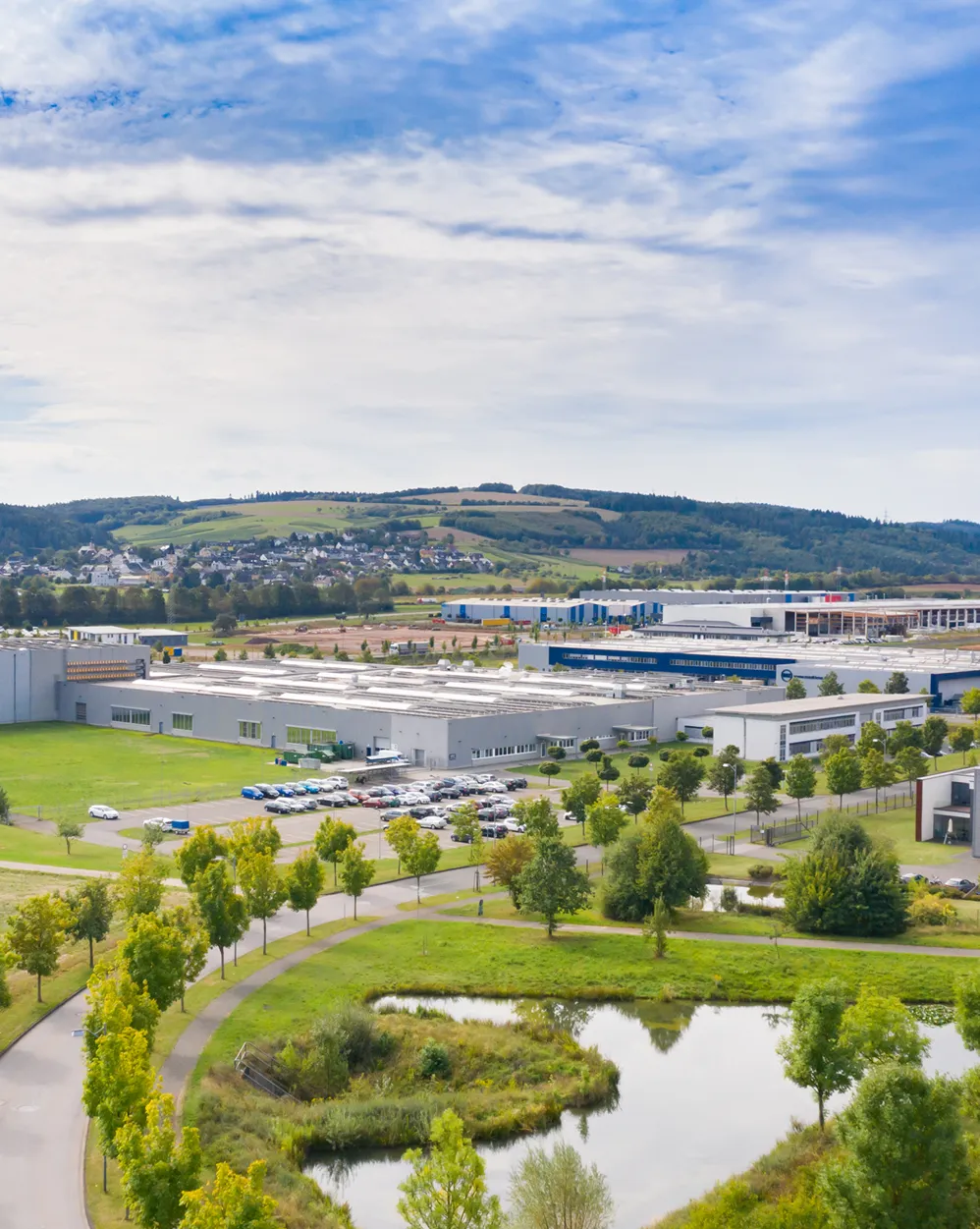 Drohnenaufnahme - Firmengebäude