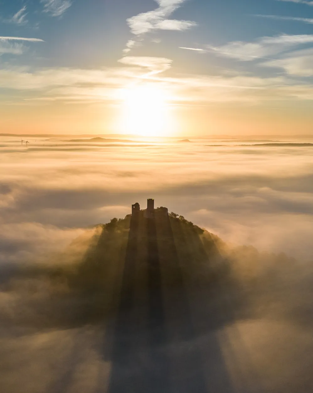 Drohnenaufnahme - Tourismus - Burg