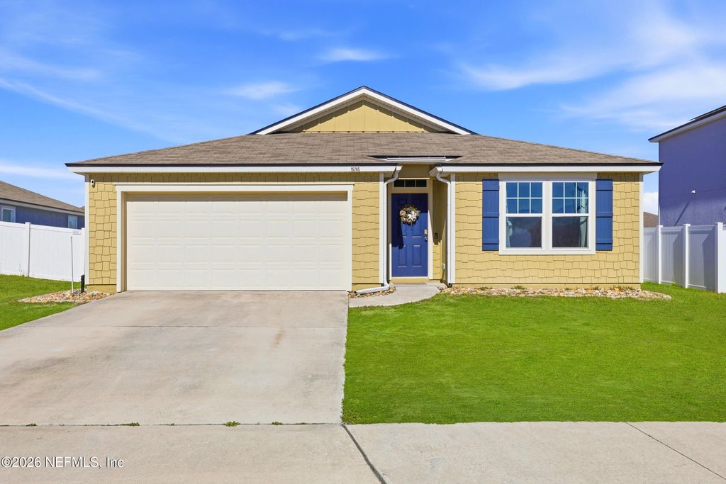 Solar-ready home for sale in Florida with roof suitable for solar installation