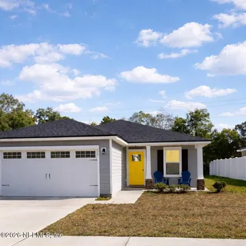 Solar-ready home for sale in Florida with roof suitable for solar installation