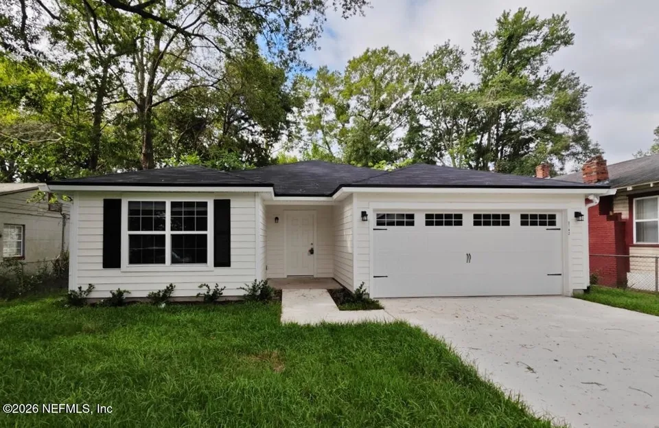 Solar-ready home for sale in Florida with roof suitable for solar installation
