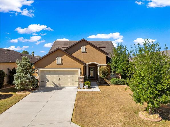 Aerial view of property
