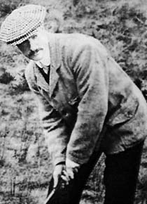 Portrait photo of Archie Simpson playing golf, golf course architect