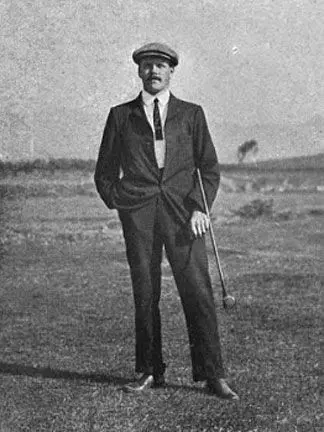 Portrait photo of Dan Soutar, golf course architect