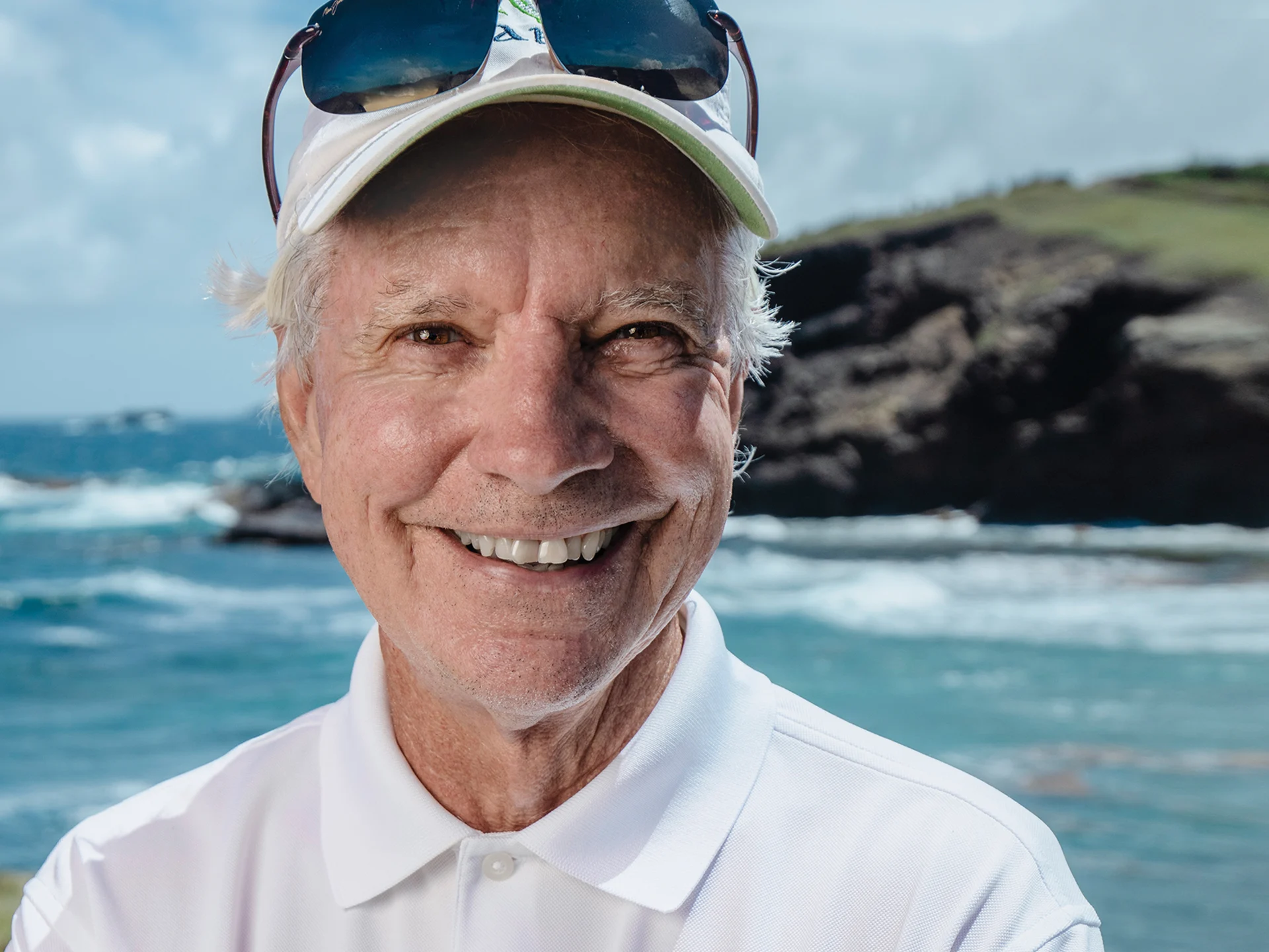 Portrait photo of Bill Coore, golf course architect