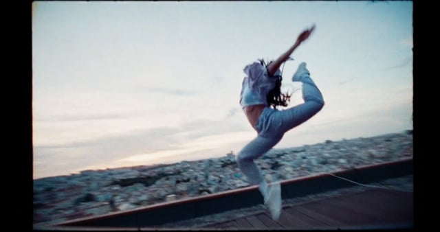 HEY HARPER - The Anti-Luxury Brand