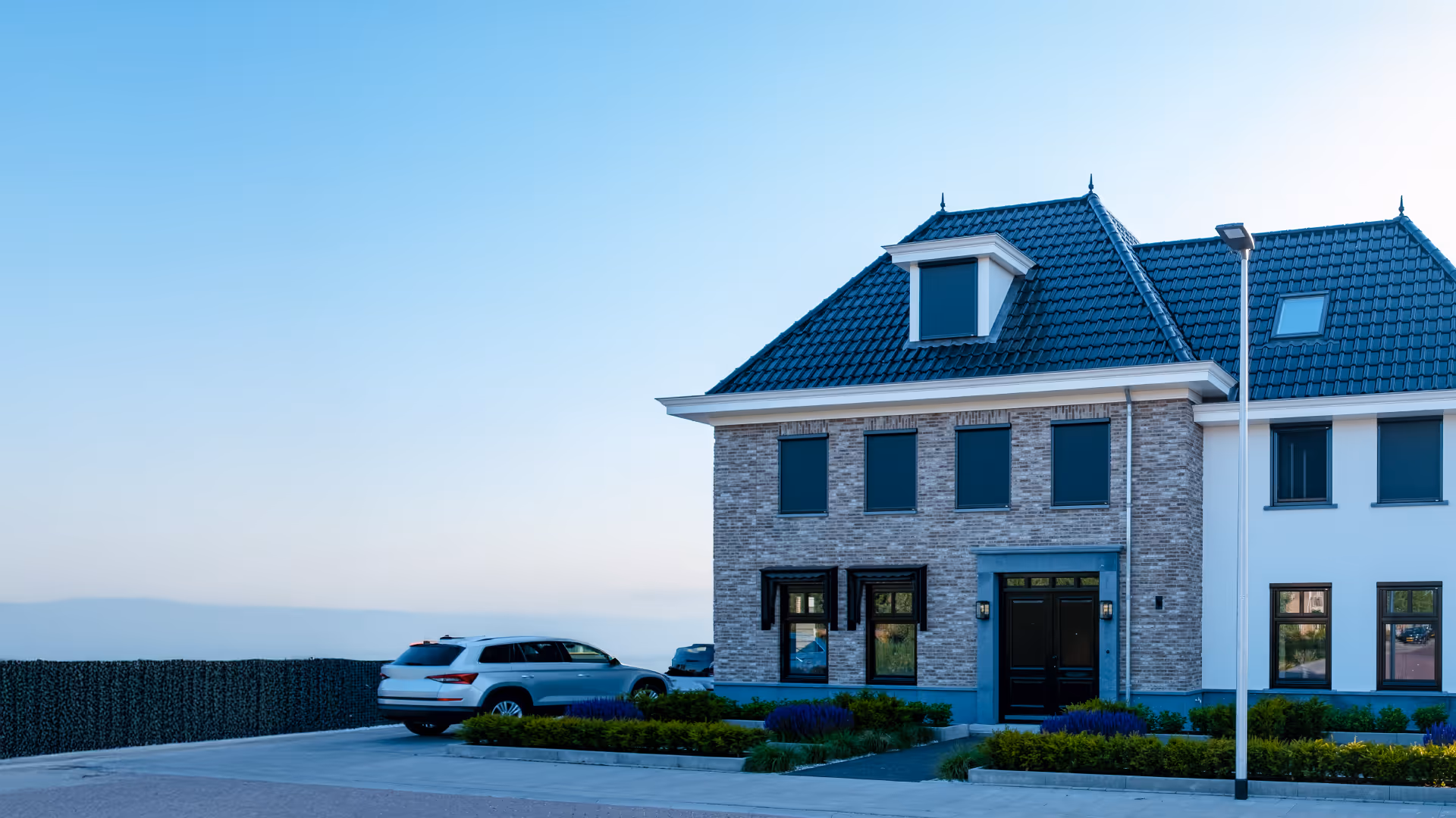 Real estate house