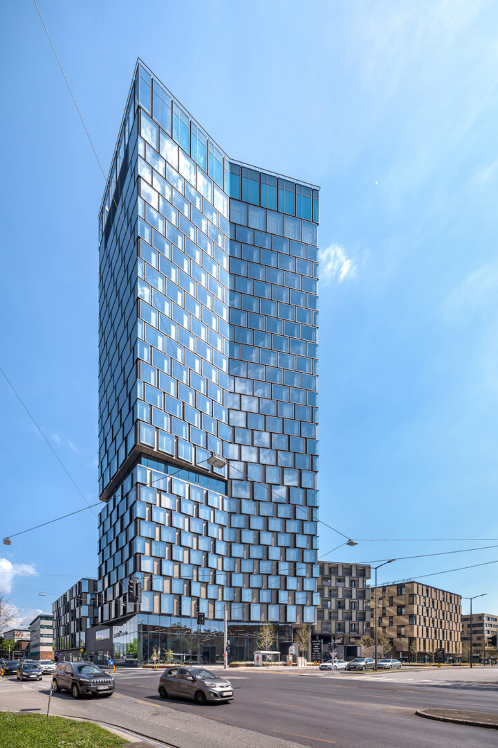Quadrill Tower an der Tabakfabrik Linz – Sitz von VICONSULTING