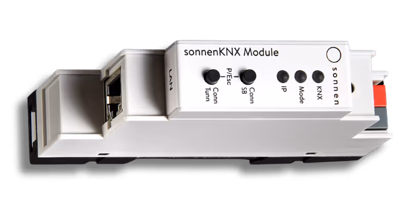 sonnenKNX mit mehreren LED-Anzeigen und LAN-Anschluss.