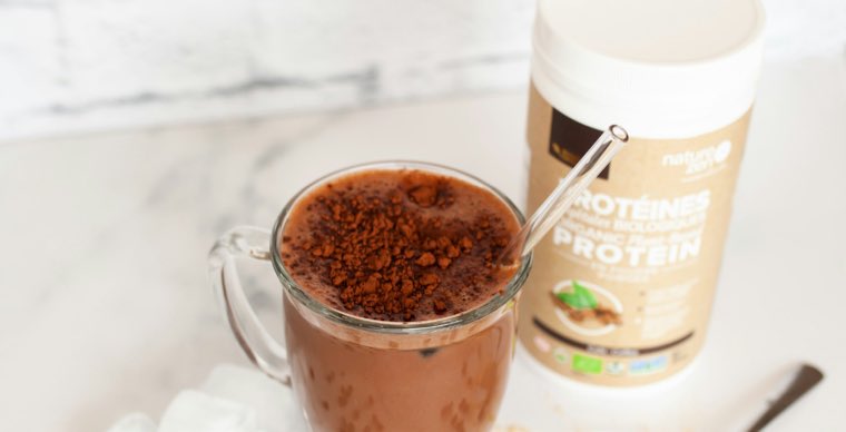 Shake protéiné au café