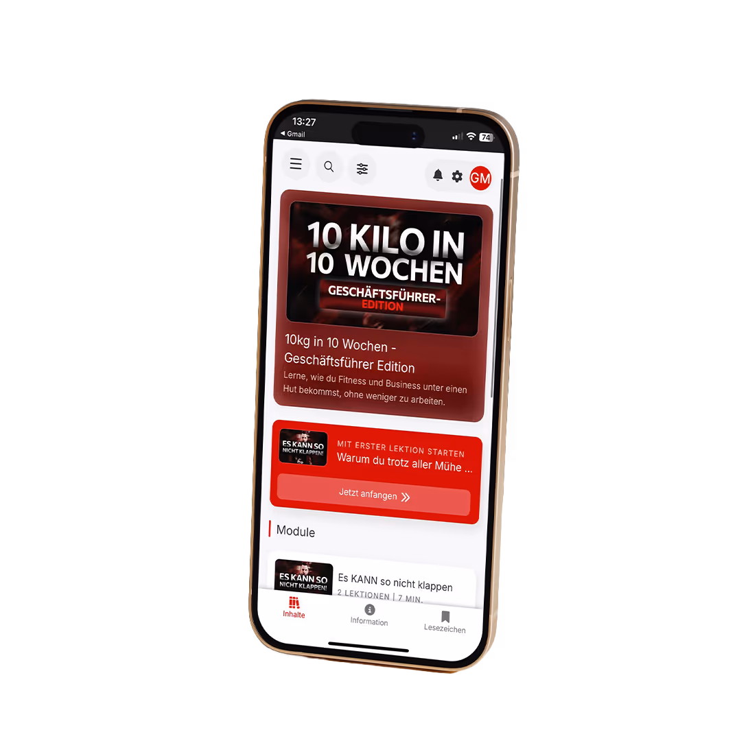 Smartphone zeigt eine deutsche Fitnessprogramm-App mit dem Titel ‚10 Kilo in 10 Wochen - Geschäftsführer Edition‘.