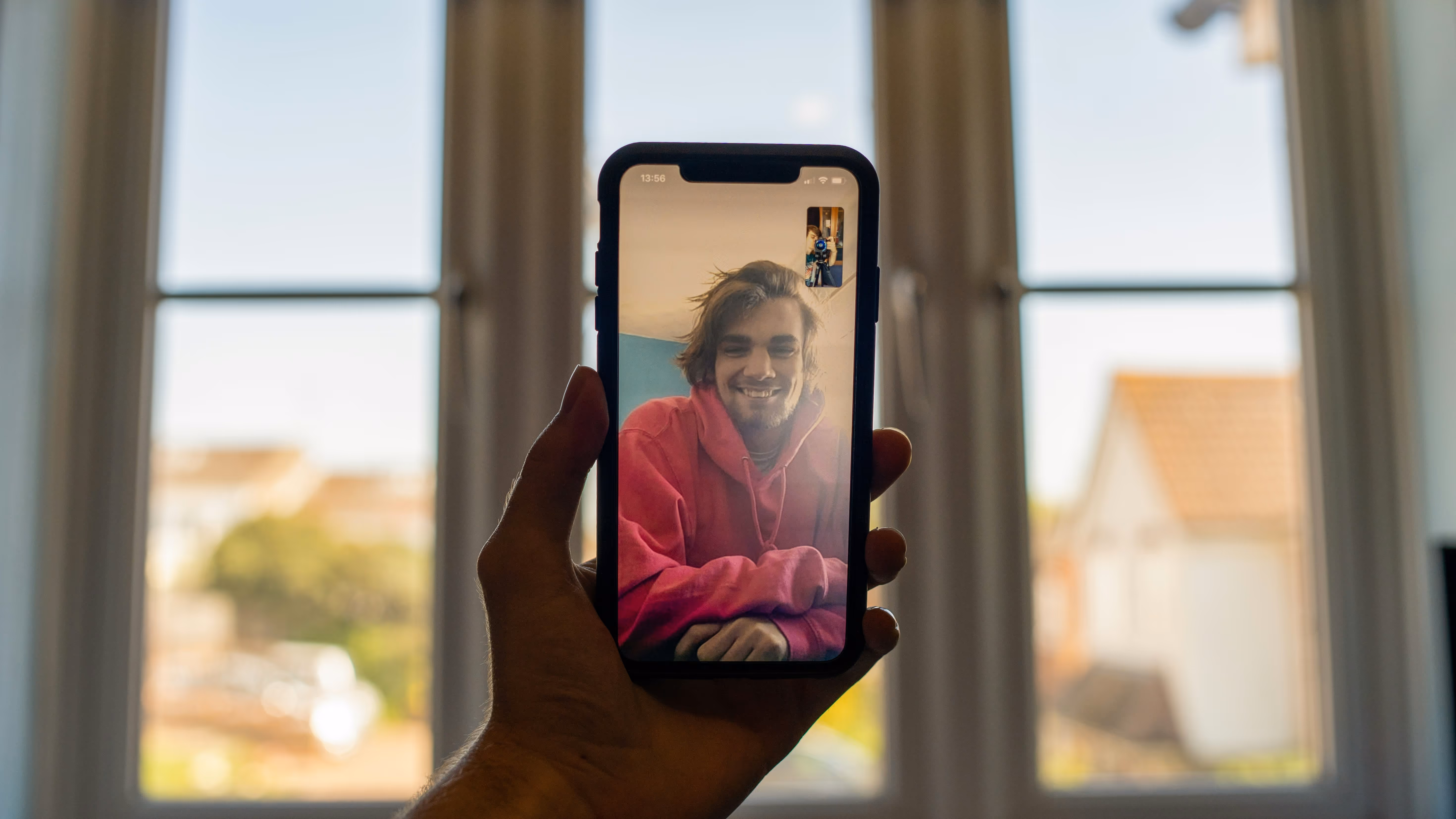 Video chat using a smartphone