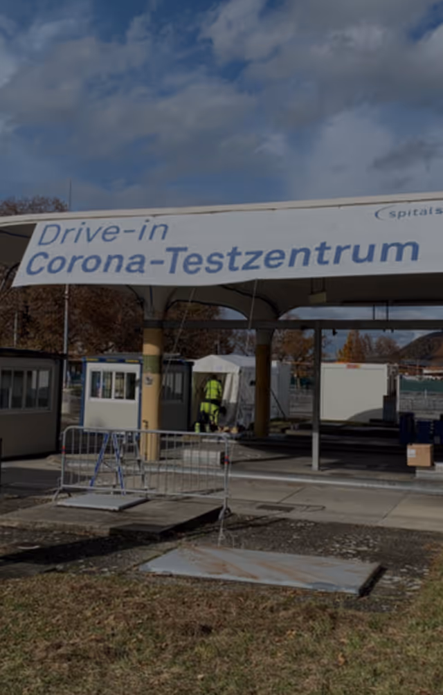 Eingang des Drive-in Corona-Testzentrum, Bern