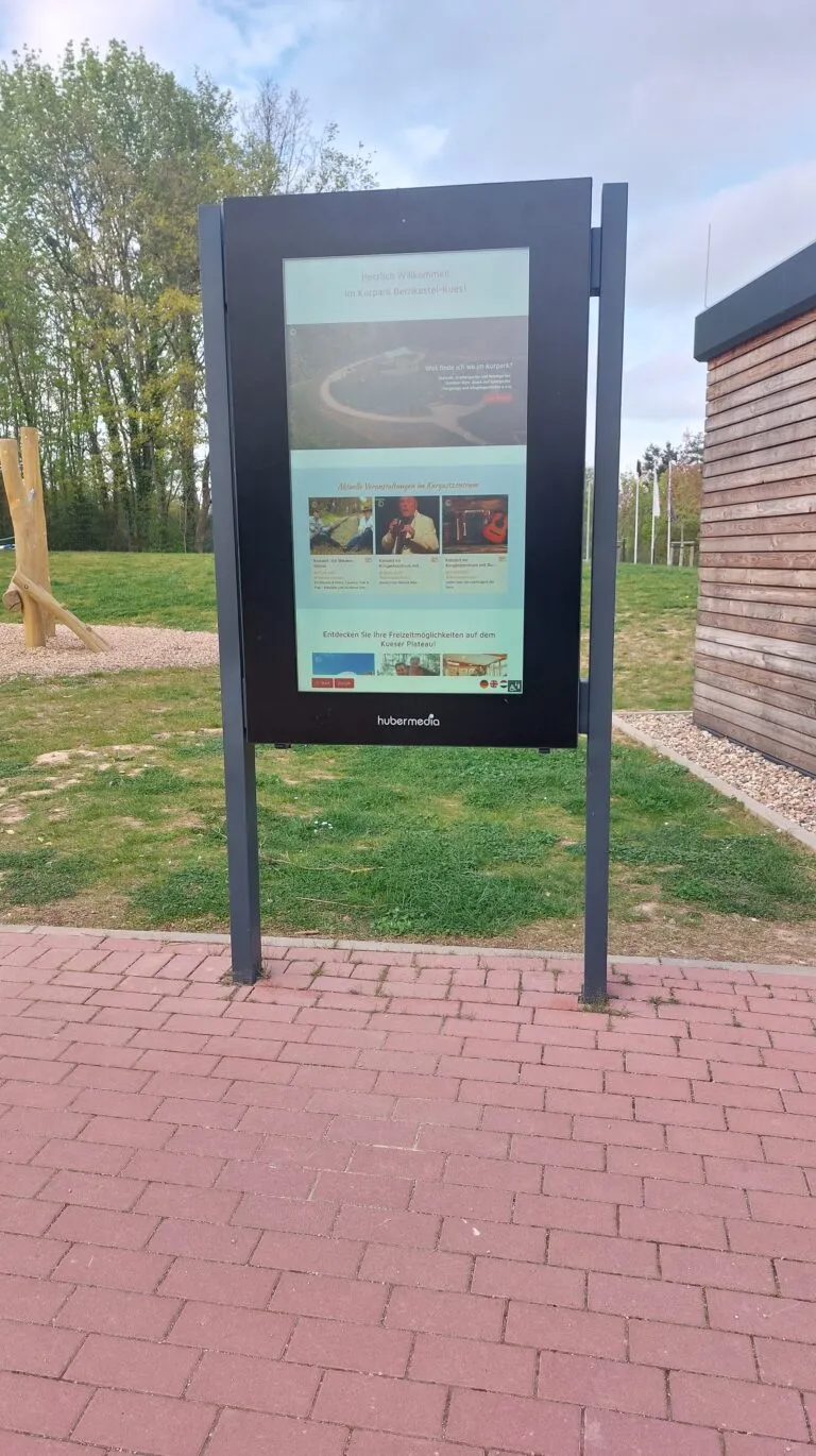 shapeHub Content auf Info-Stele im Kurpark in Bernkastel Kues