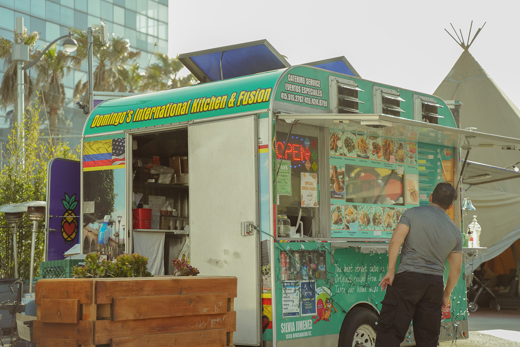 Foodtruck Domingo's International Kitchen. Projet San Francisco