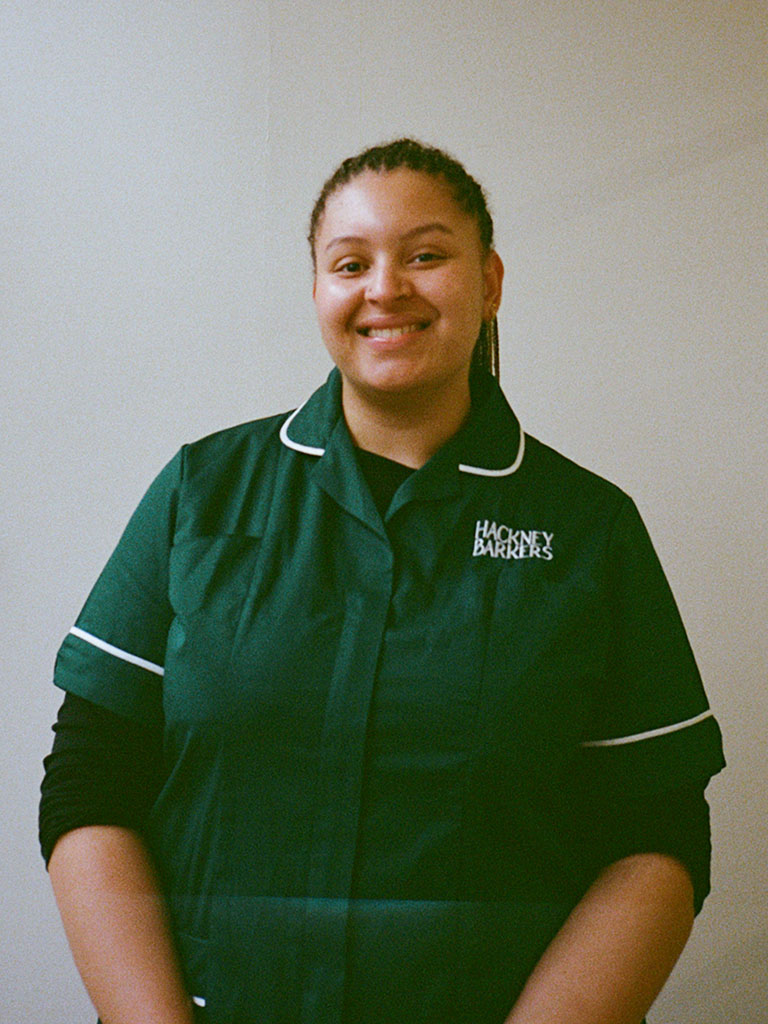 Courtney, dog groomer at Hackney Barkers, in the salon