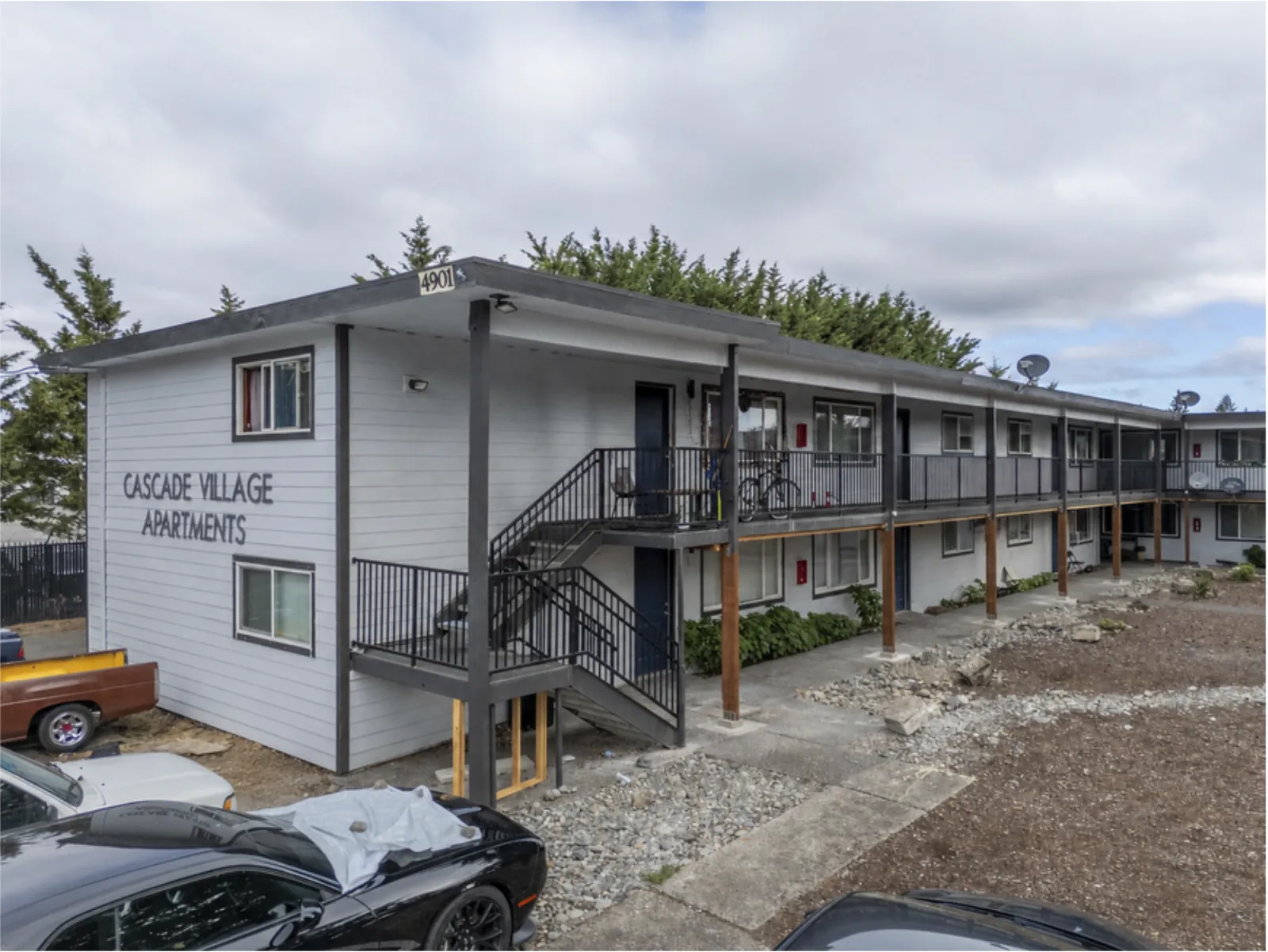 Cascade Village Apts.