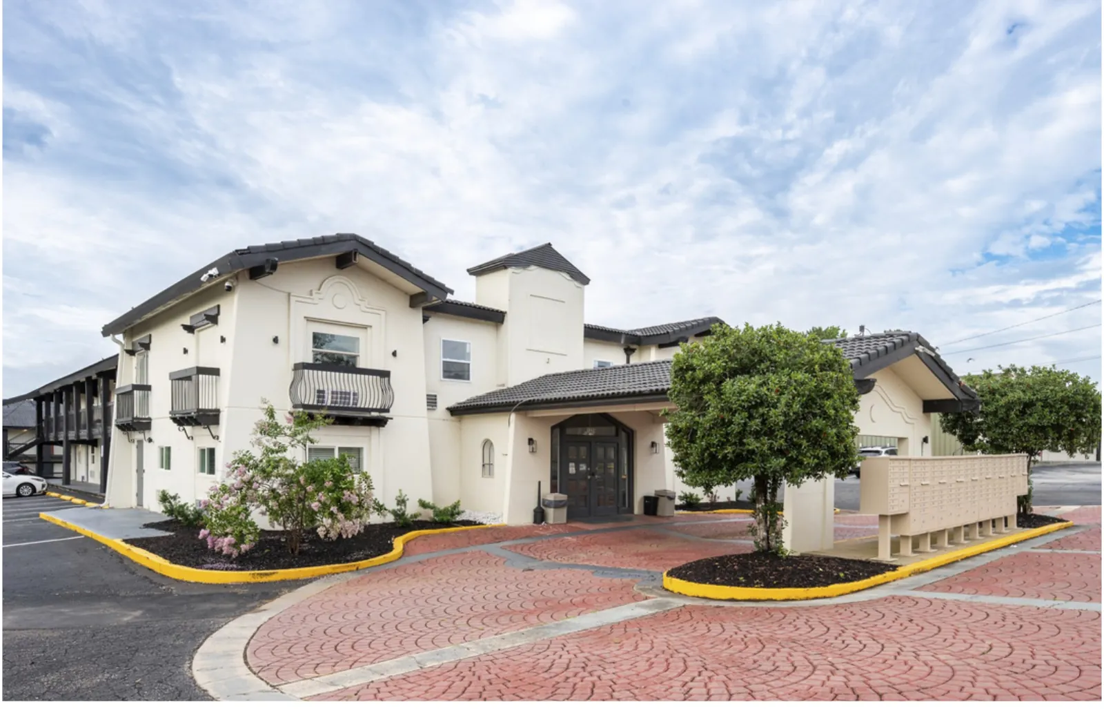 Broad View Apartments
