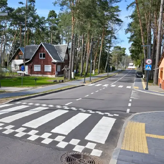 Kelių ir pėsčiųjų infrastruktūros projektas gyvenvietėje