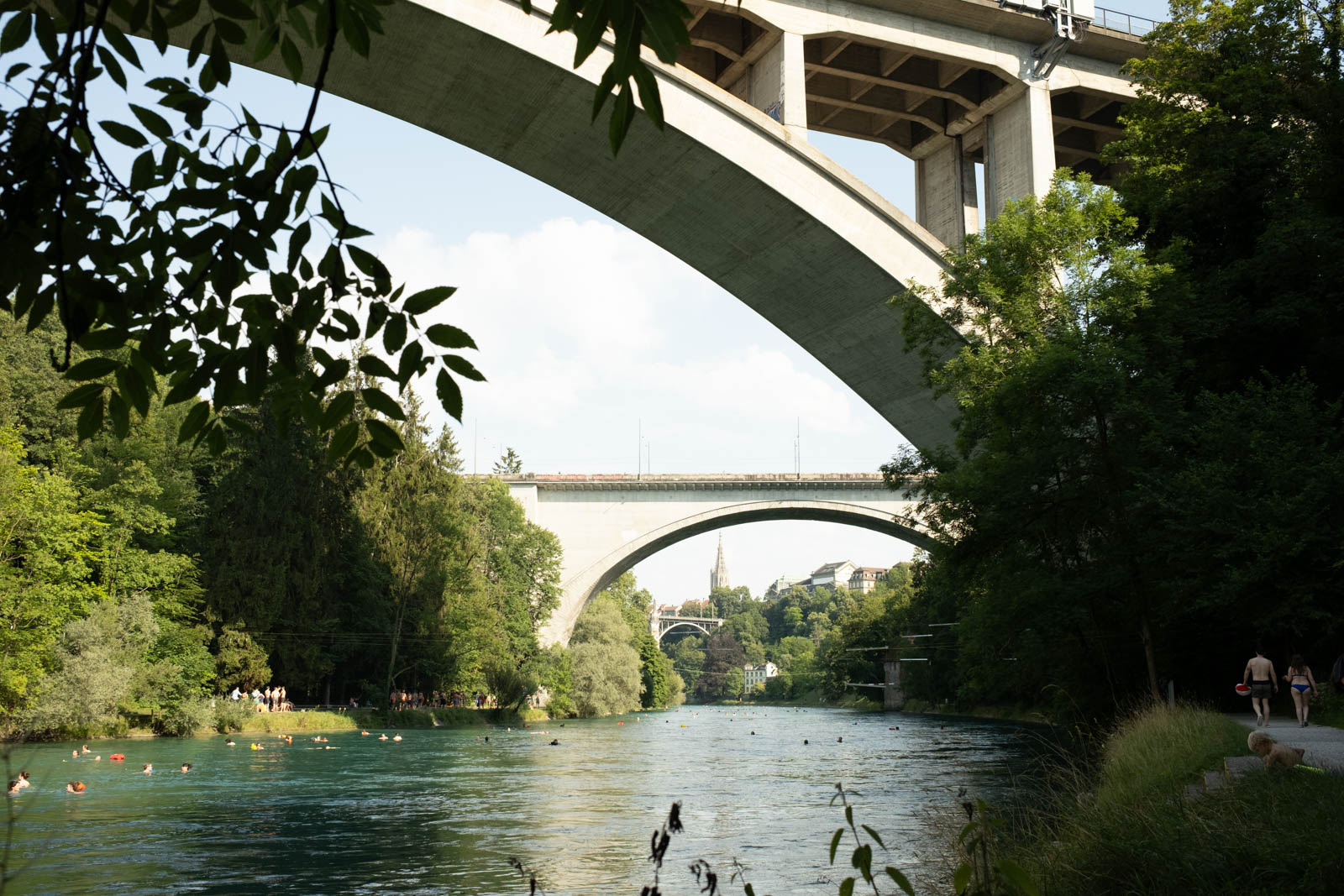 Schwimmen in der Aare in Bern